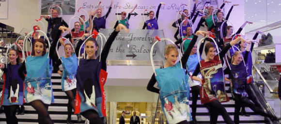 Bloomingdales Caroling Flash Mob Christmas Window Reveal.